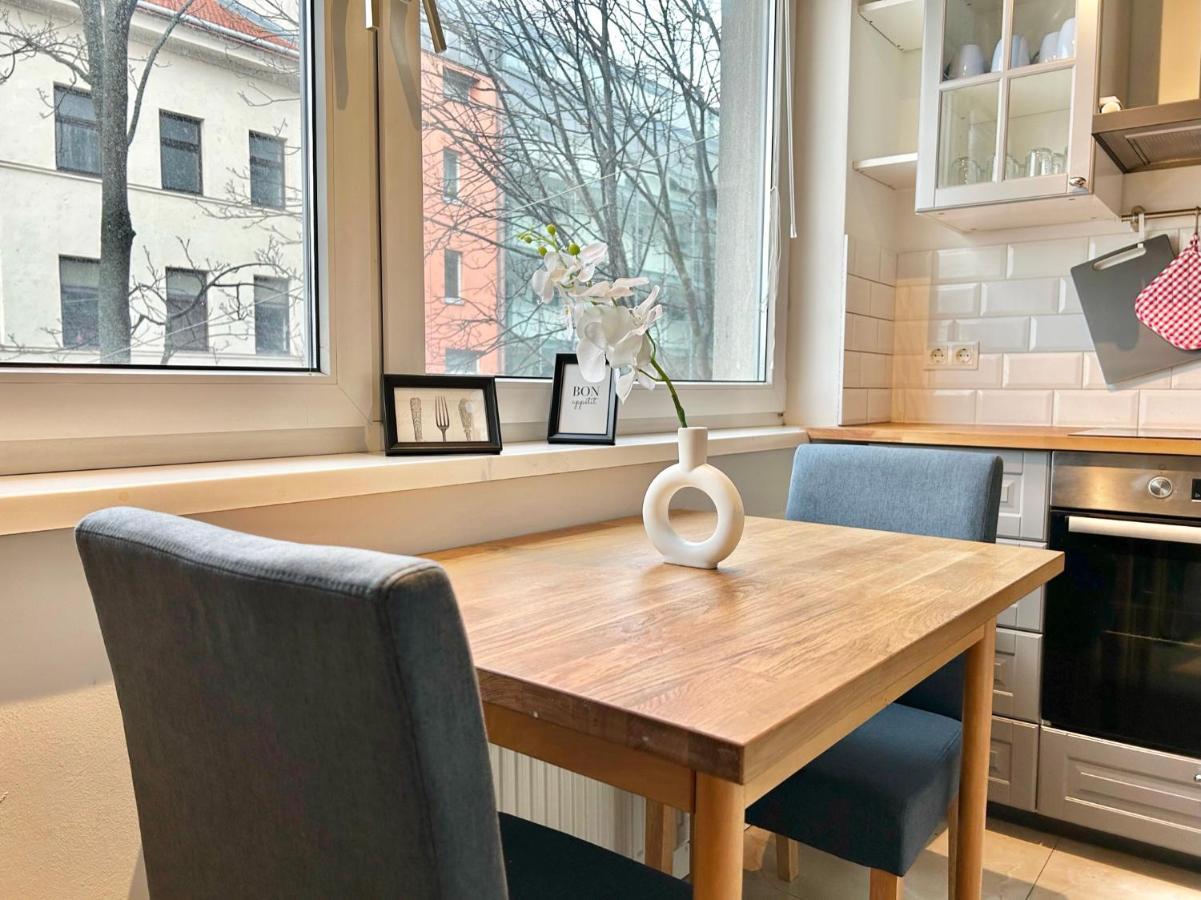 80m2 With Balcony & Free Netflix