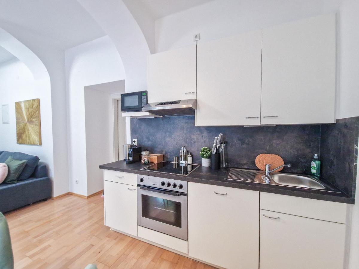 Feelhome - Design Fur 4 Gaste - Smart Tv - Naschmarkt