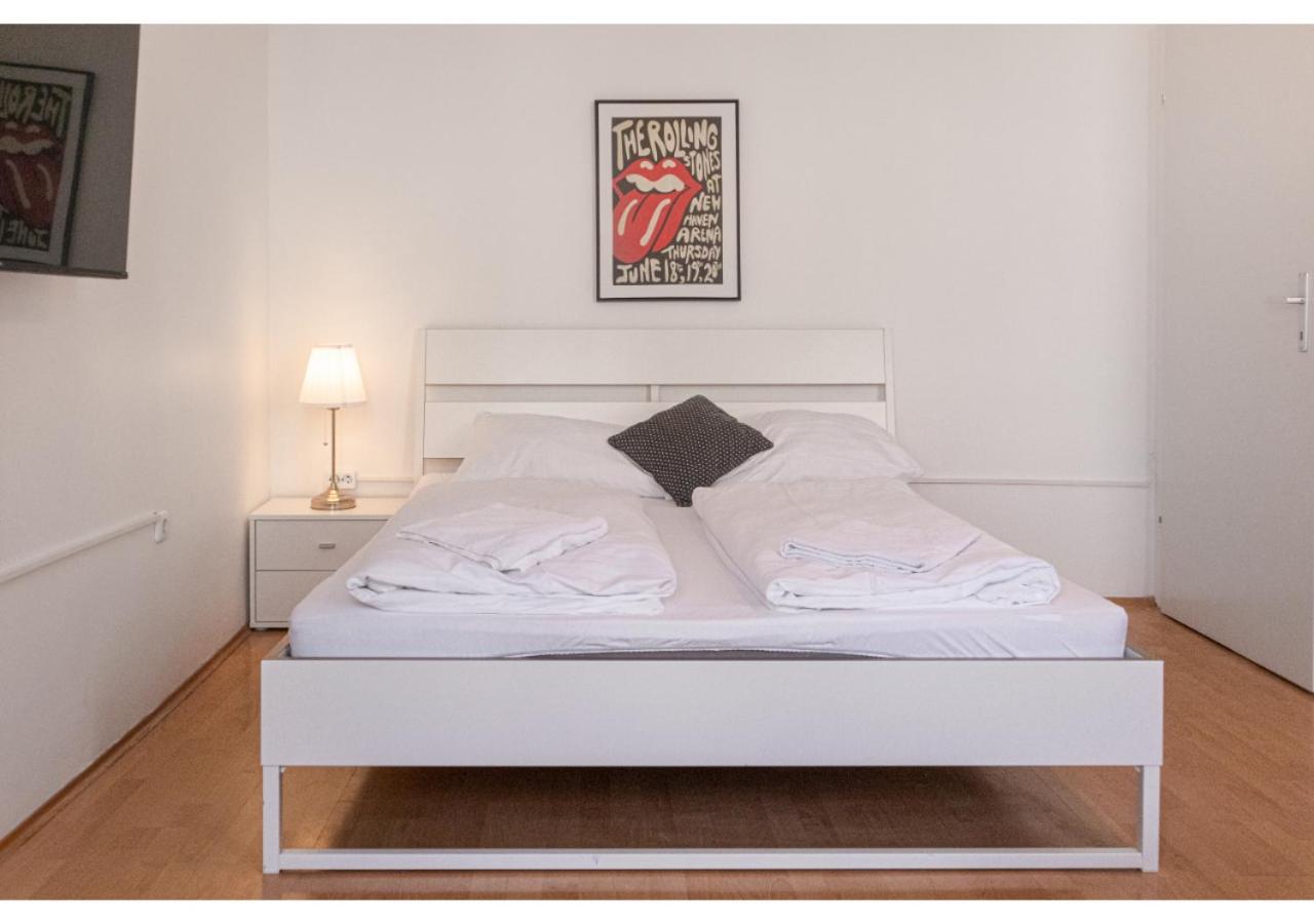 Apartment Sweet 3br Shared Near Wiener Stadthalle & Wien