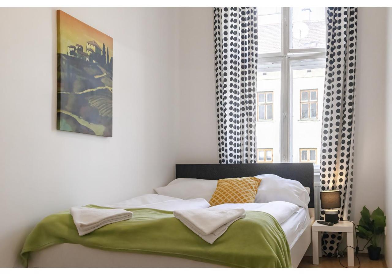 Sweet 3br Shared Near Wiener Stadthalle & *