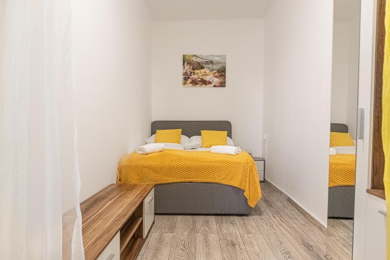 3 Standard Near Hauptbahnhof Apartment