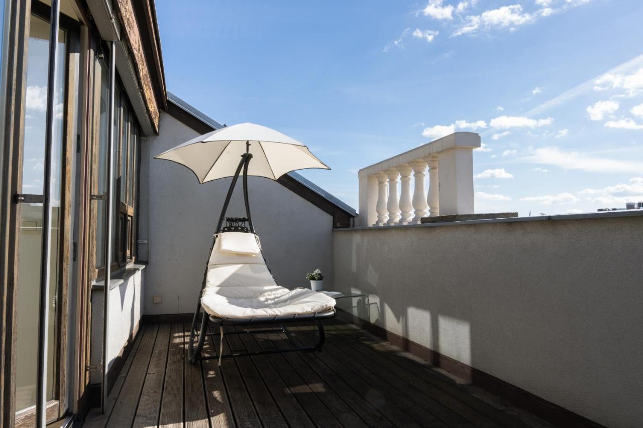 Apartamento 180m2 Penthouse, Luxury Next To Karlskirche And Parking Included