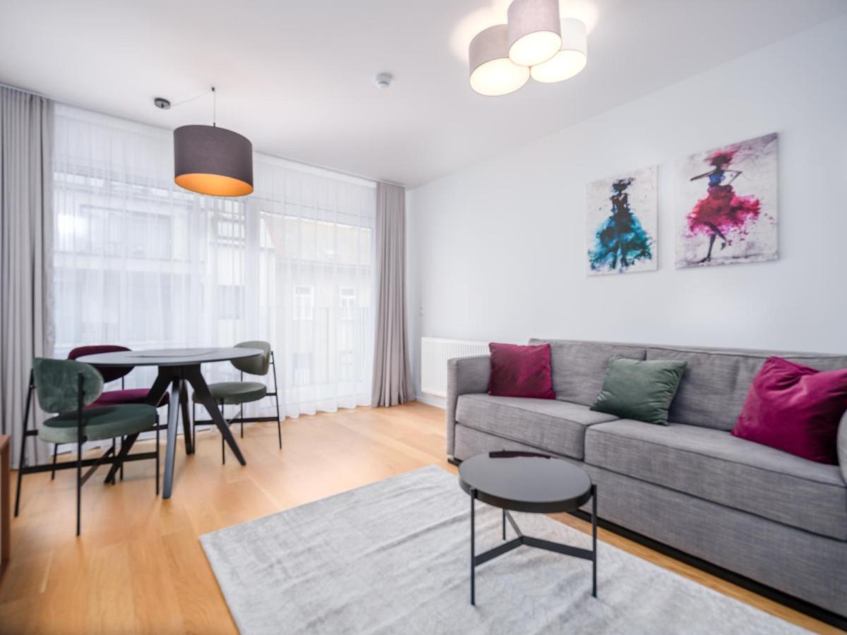 Myfavorit - Spacious Next To Puplic Transport U1 Direct Connection To Citycenter Wien