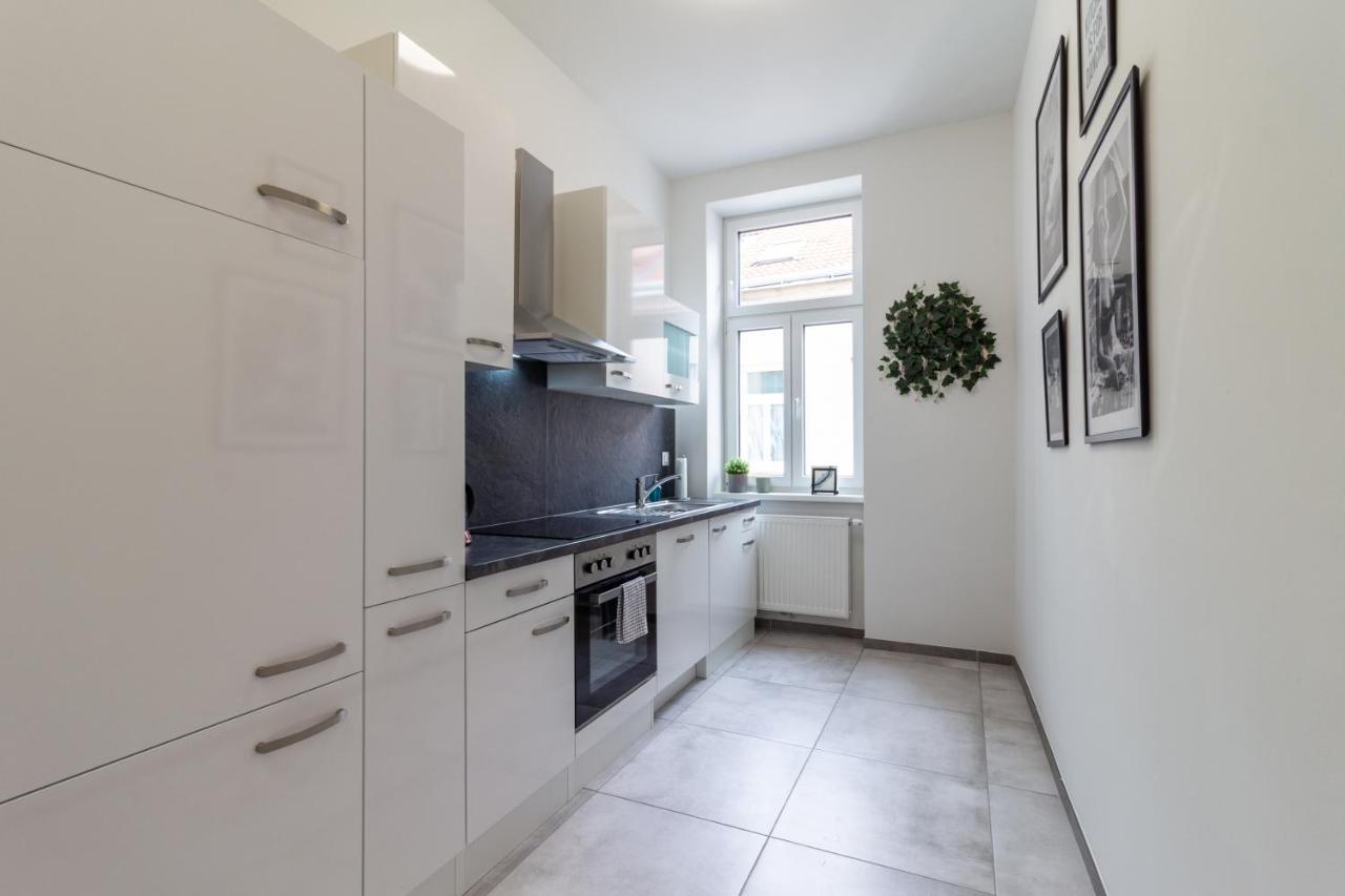 Apartment Cozy, Generous - 10 Min To City-centre - Contactless 24h Check-in
