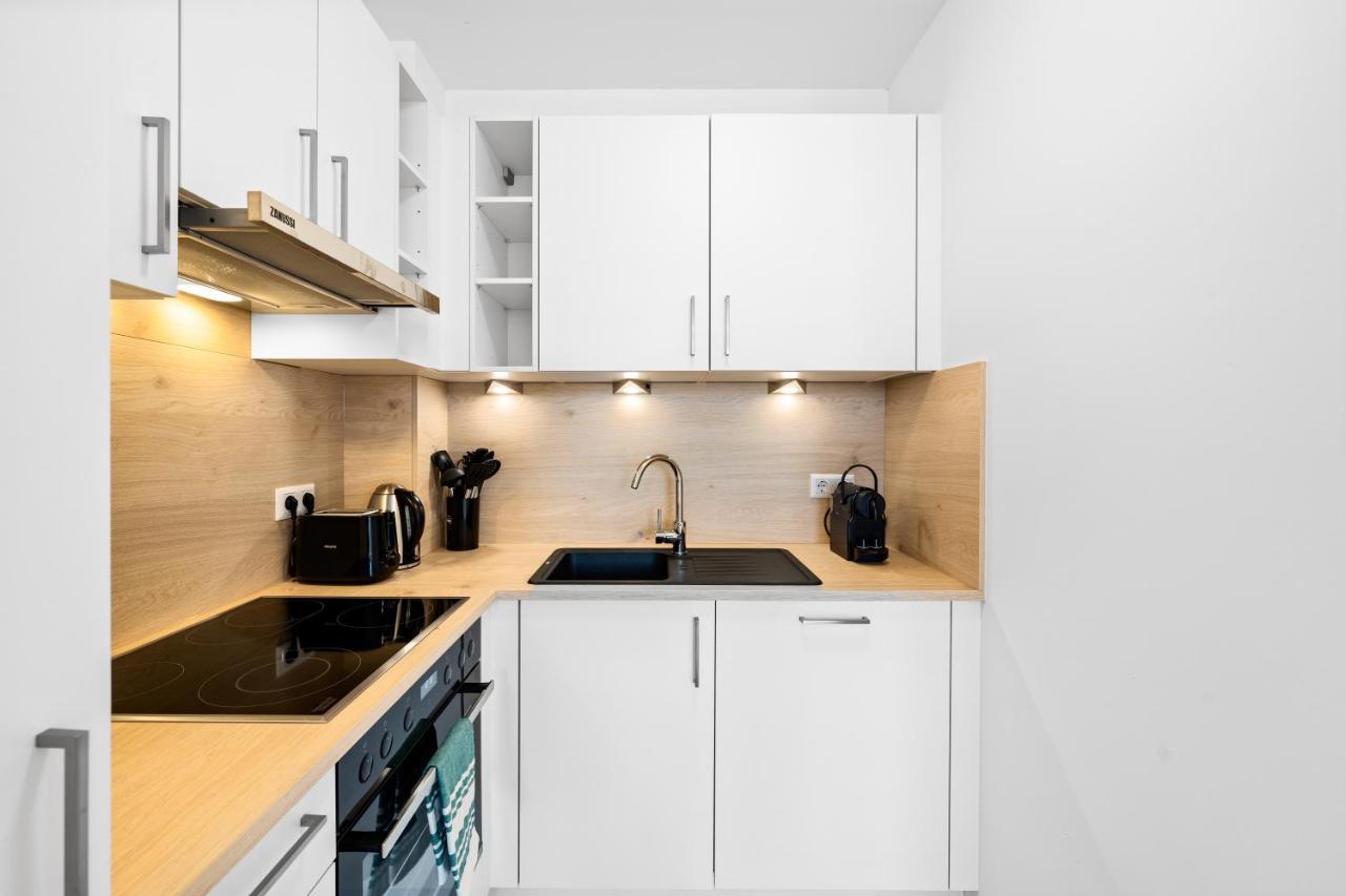 Ding Design In Brigittenau * Viena