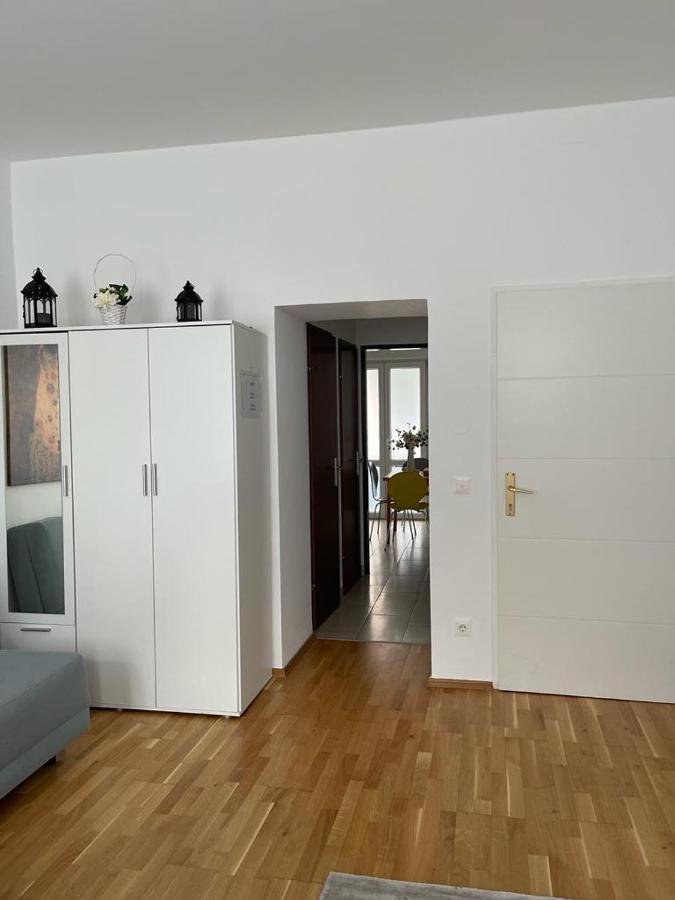 2 Apartamento *