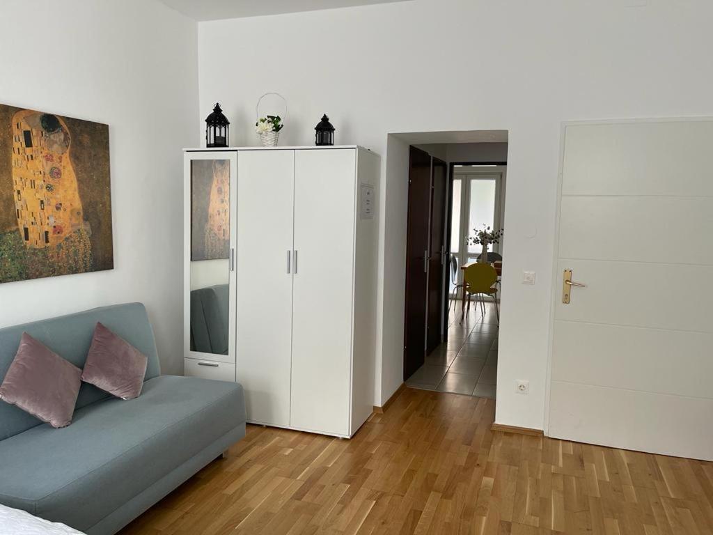 2 Apartamento *