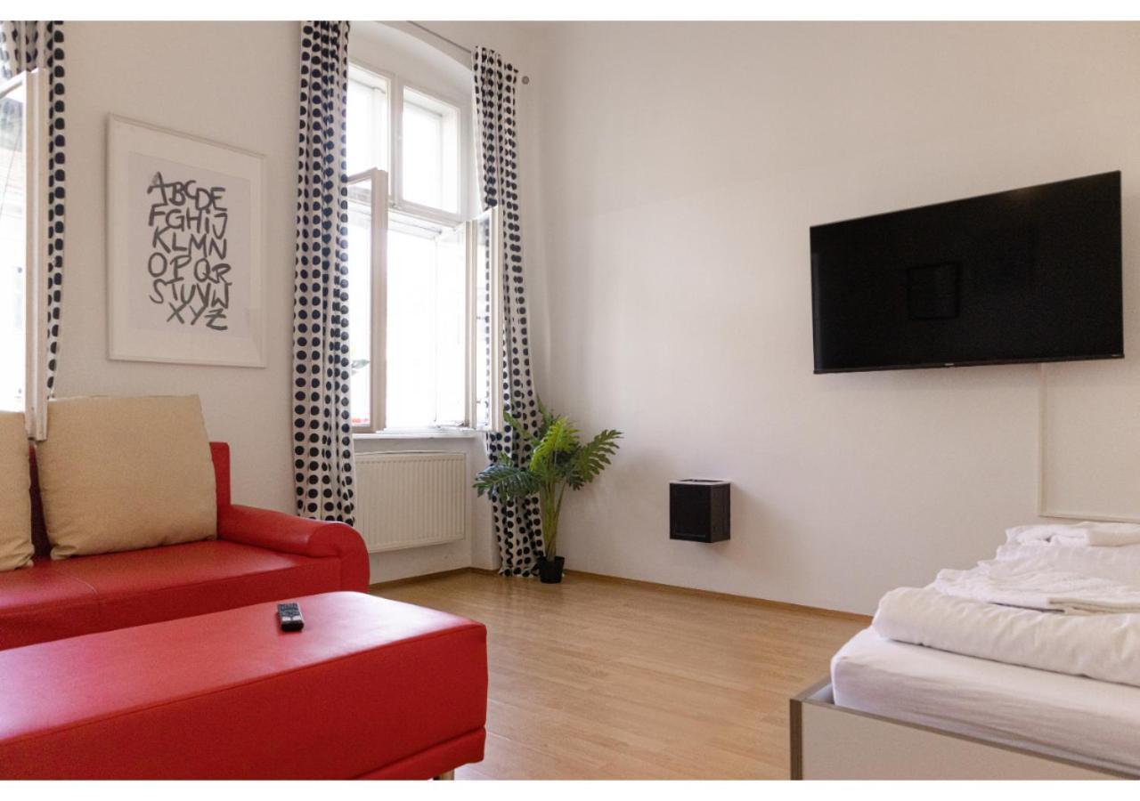 Sweet 3br Shared Near Wiener Stadthalle & * Wien