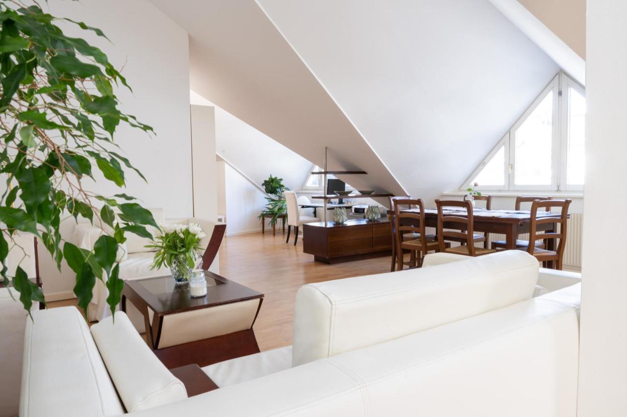 180m2 Penthouse, Luxury Next To Karlskirche And Parking Included * Viena