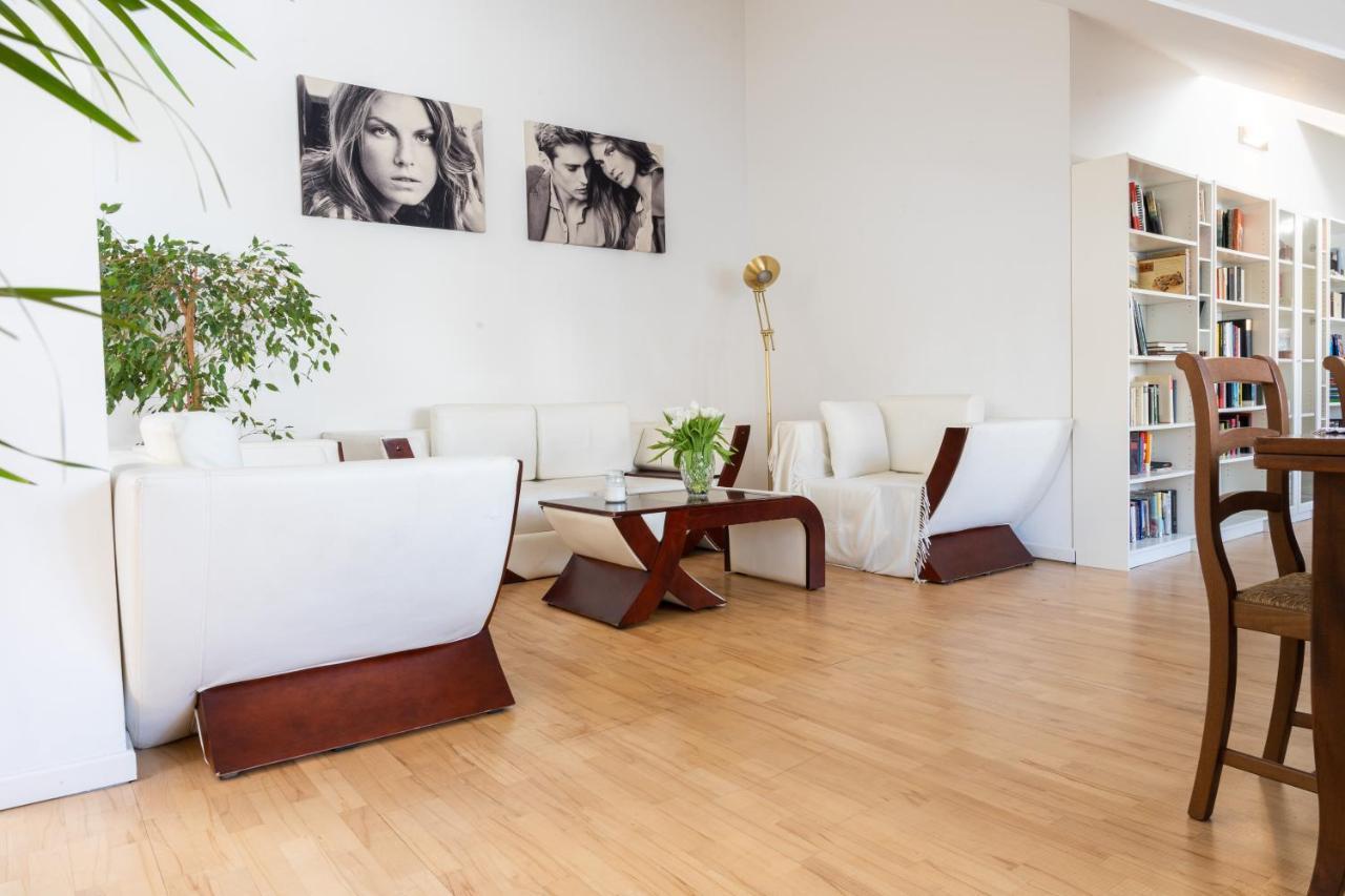 180m2 Penthouse, Luxury Next To Karlskirche And Parking Included * Viena