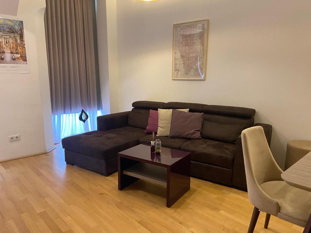 7 * Wien