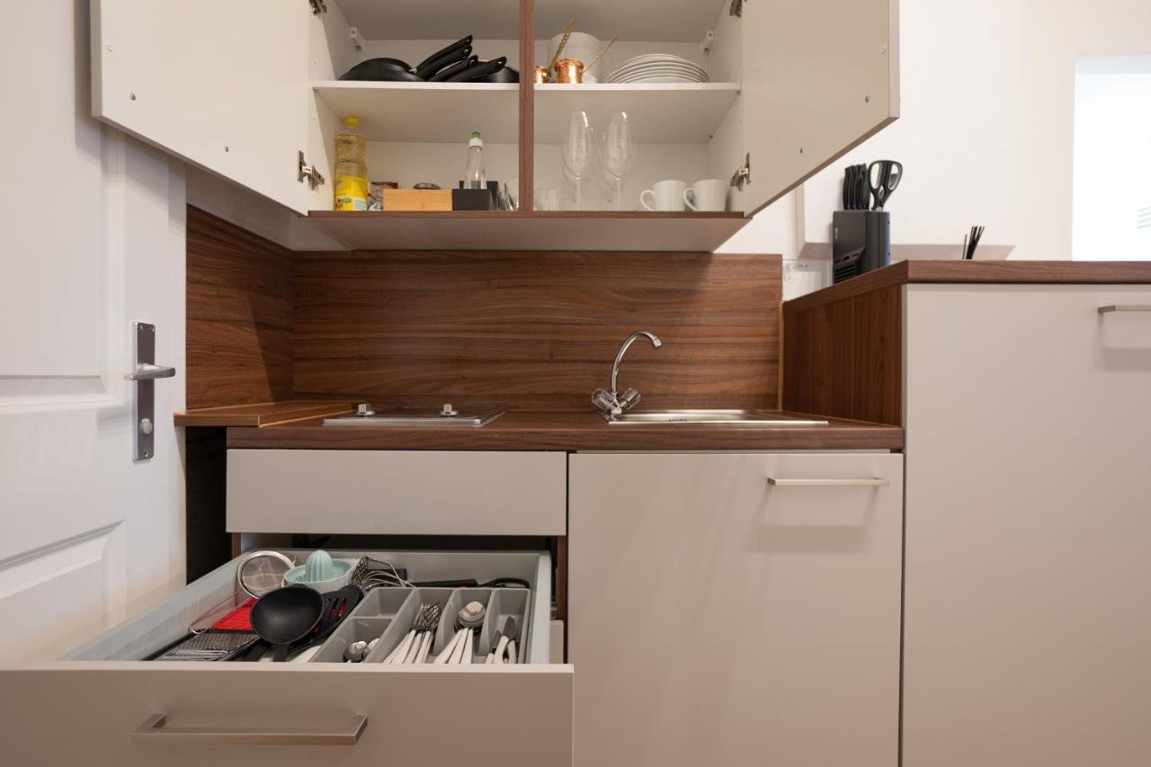 Apartment Modern Hotel-styled In The Second District Of Vienna.