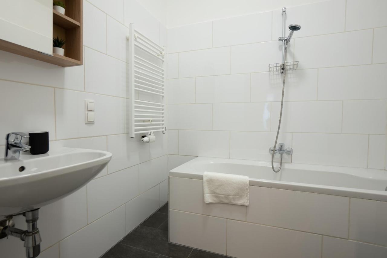 Apartment Modern Hotel-styled In The Second District Of Vienna.