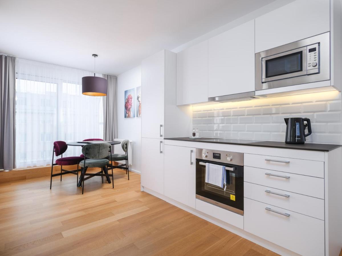 Apartment Myfavorit - Spacious Next To Puplic Transport U1 Direct Connection To Citycenter