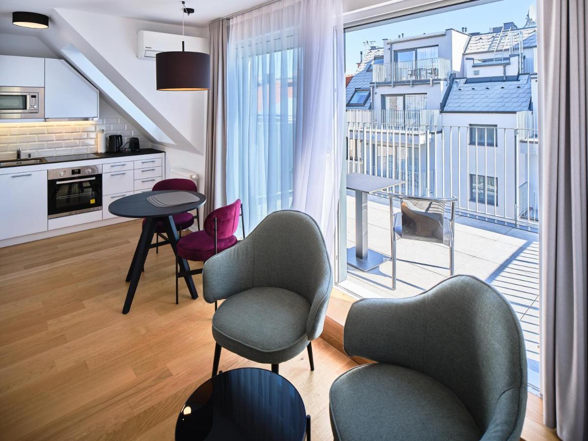 Myfavorit - Spacious Next To Puplic Transport U1 Direct Connection To Citycenter