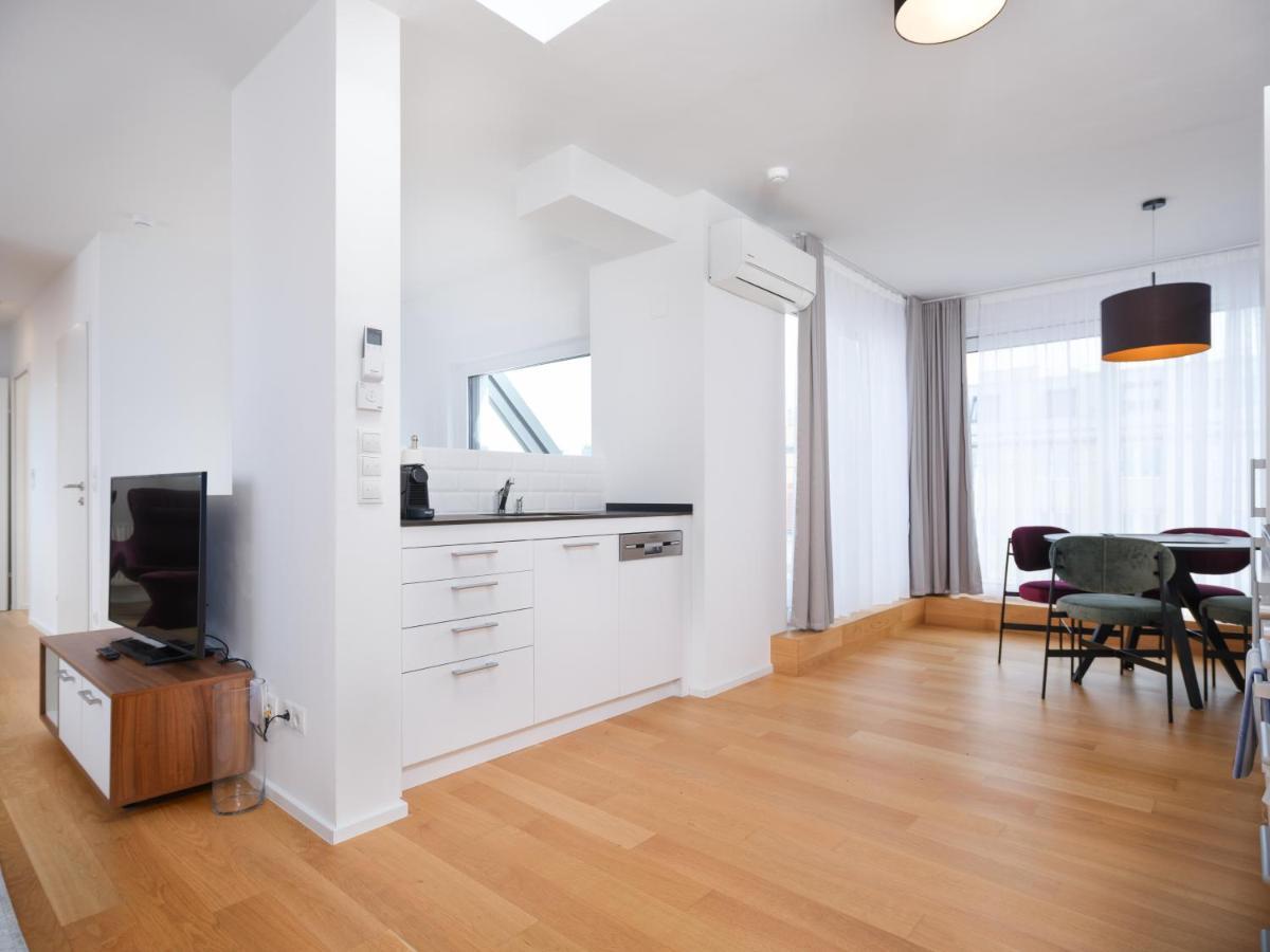 Myfavorit - Spacious Next To Puplic Transport U1 Direct Connection To Citycenter Apartment Wien