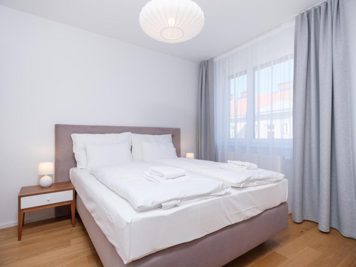 Apartment Myfavorit - Spacious Next To Puplic Transport U1 Direct Connection To Citycenter