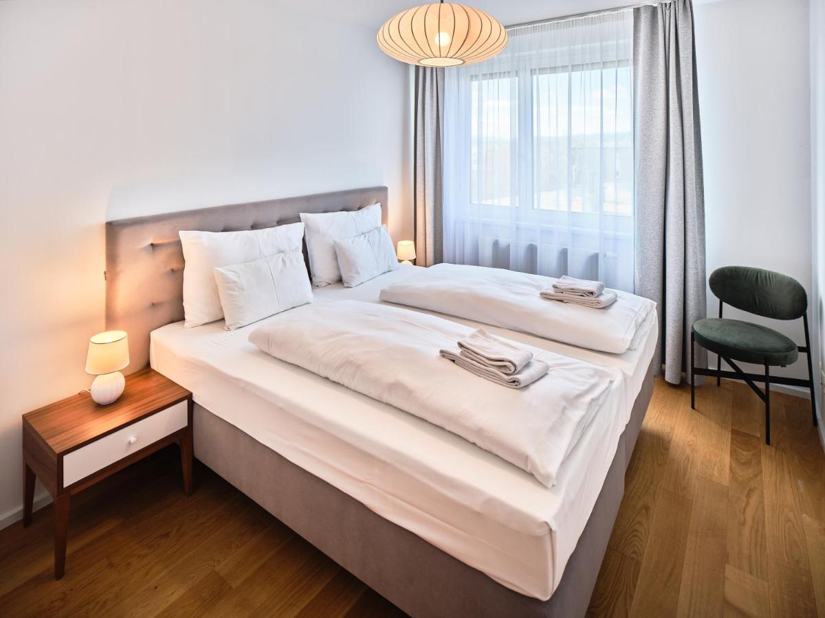 Myfavorit - Spacious Next To Puplic Transport U1 Direct Connection To Citycenter Apartment