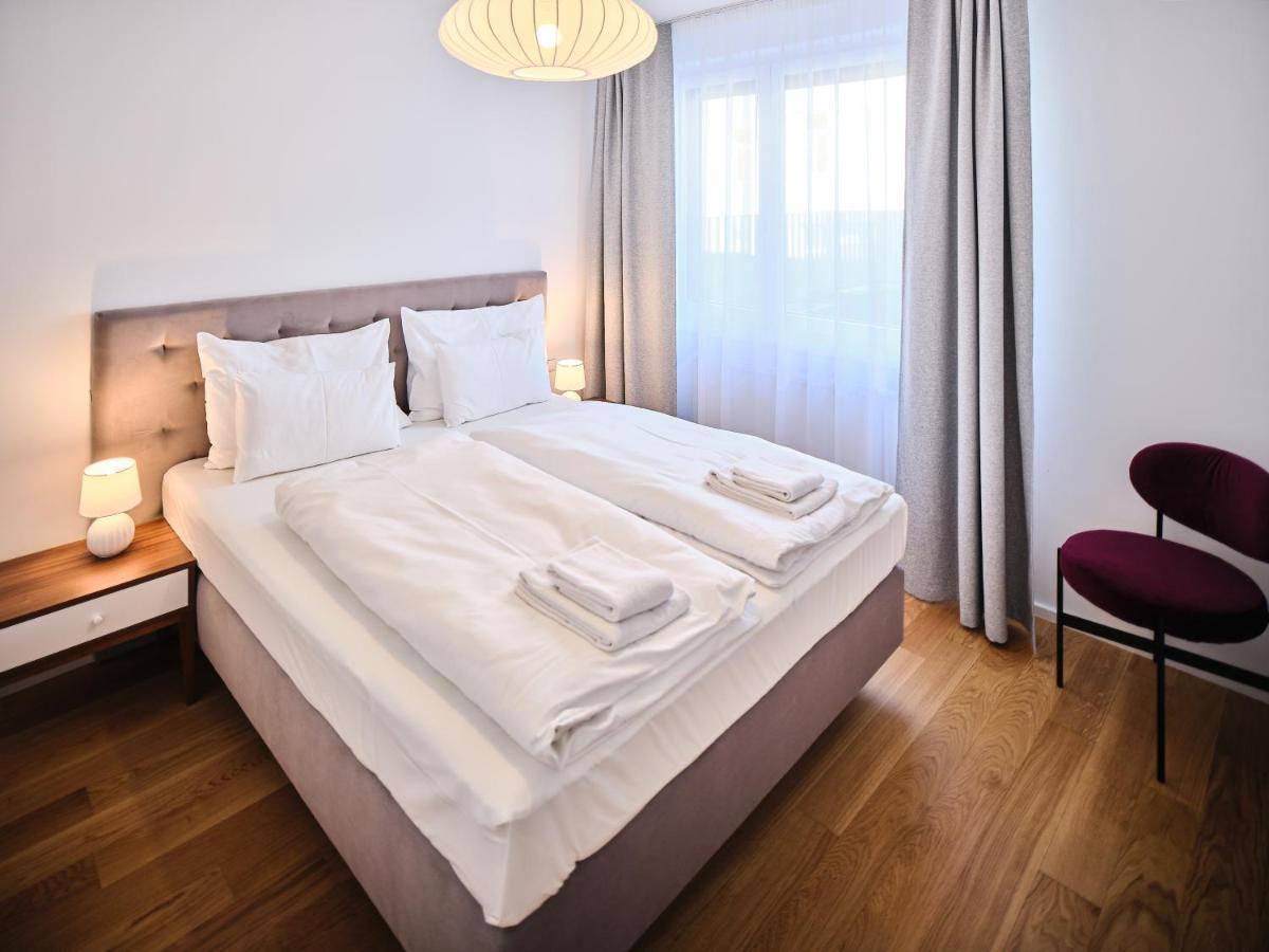 Myfavorit - Spacious Next To Puplic Transport U1 Direct Connection To Citycenter Wien