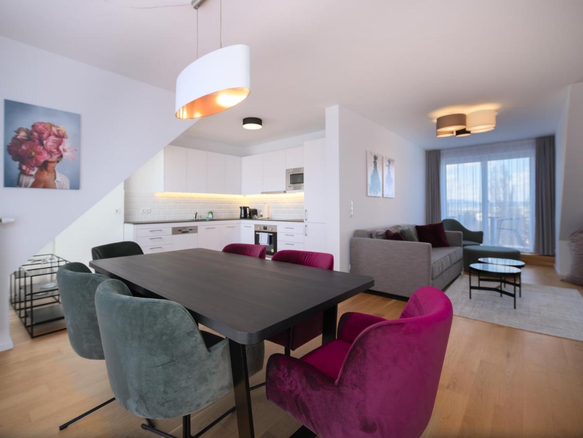 Myfavorit - Spacious Next To Puplic Transport U1 Direct Connection To Citycenter Apartment