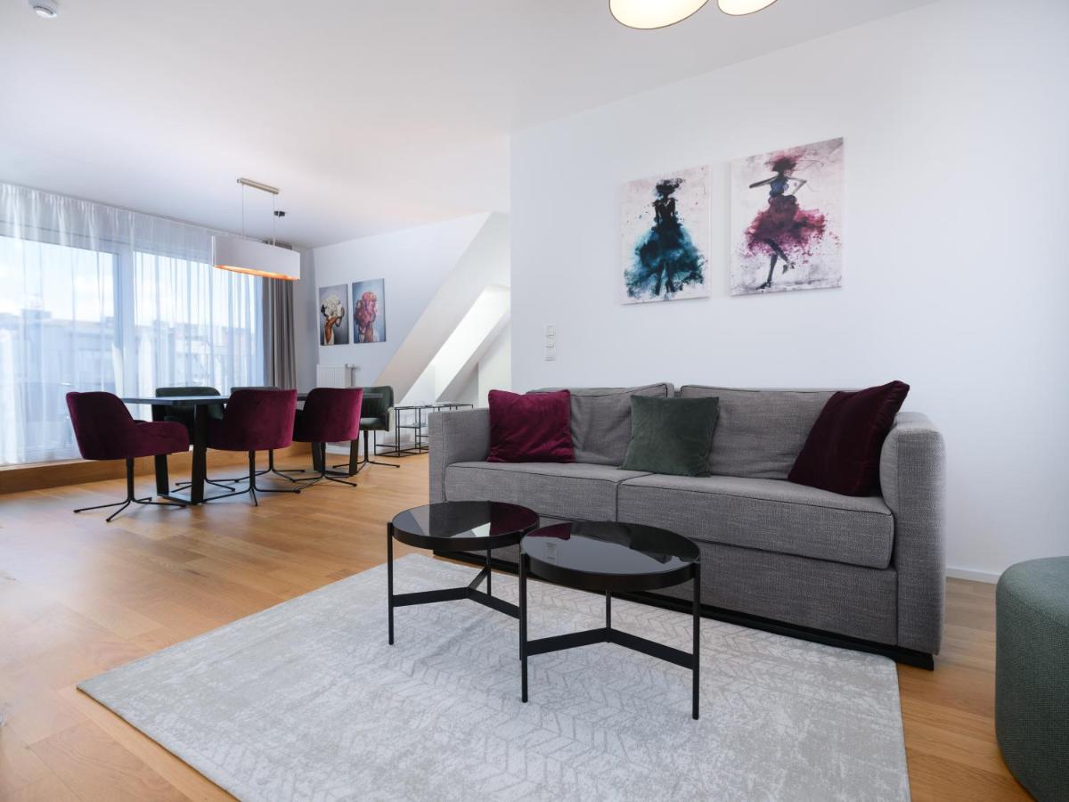 Myfavorit - Spacious Next To Puplic Transport U1 Direct Connection To Citycenter
