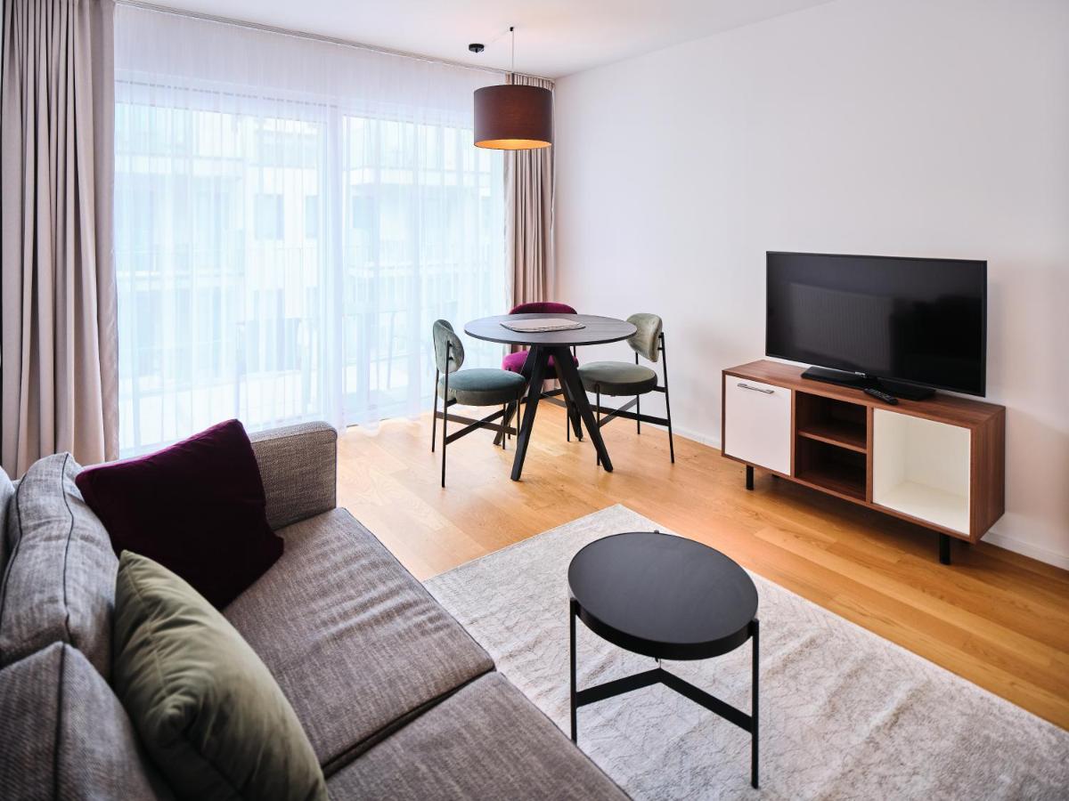 Apartment Myfavorit - Spacious Next To Puplic Transport U1 Direct Connection To Citycenter