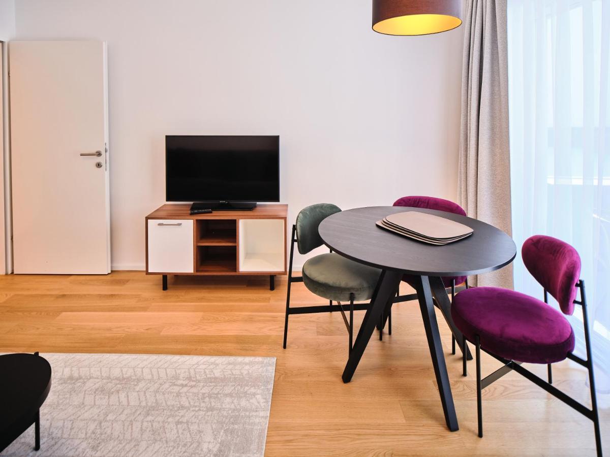 Apartment Myfavorit - Spacious Next To Puplic Transport U1 Direct Connection To Citycenter Wien