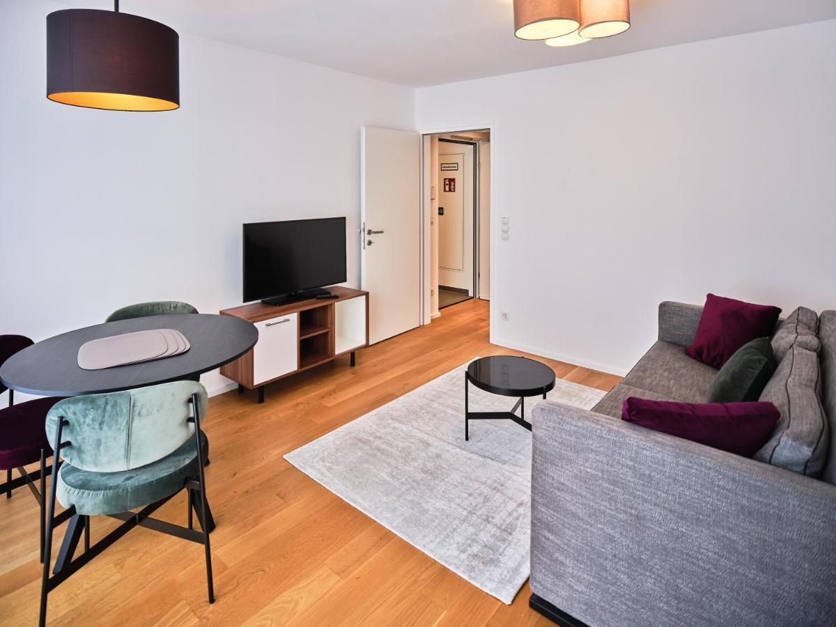 Myfavorit - Spacious Next To Puplic Transport U1 Direct Connection To Citycenter Apartment