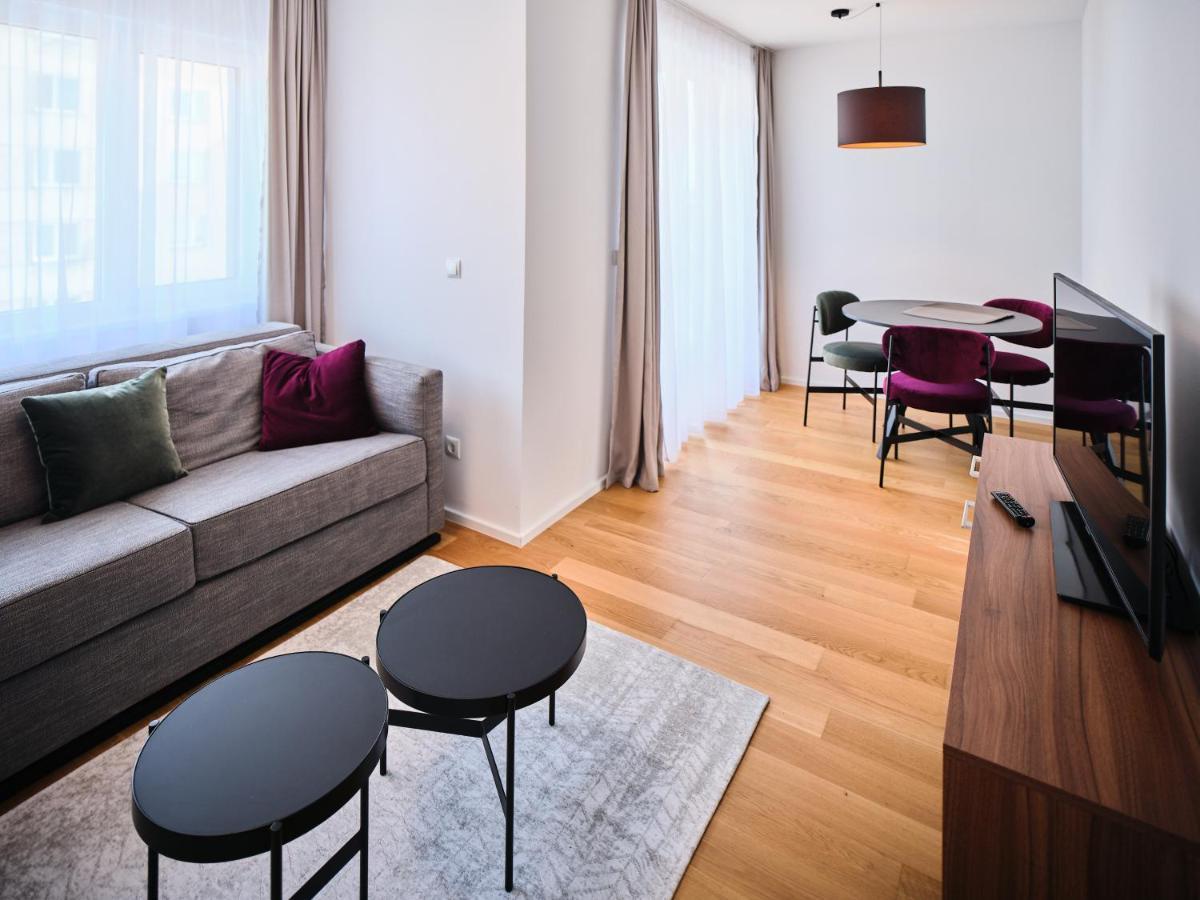 Myfavorit - Spacious Next To Puplic Transport U1 Direct Connection To Citycenter Apartment
