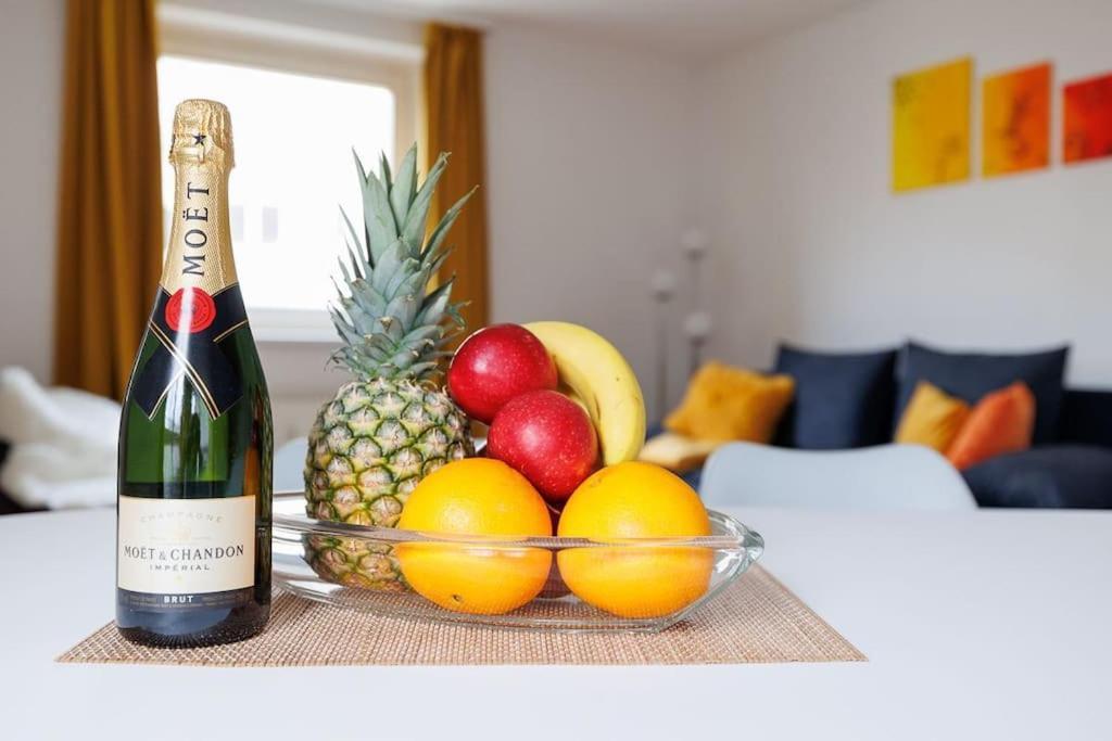 New! Cozy & Lovely In The 3rd District Apartment *