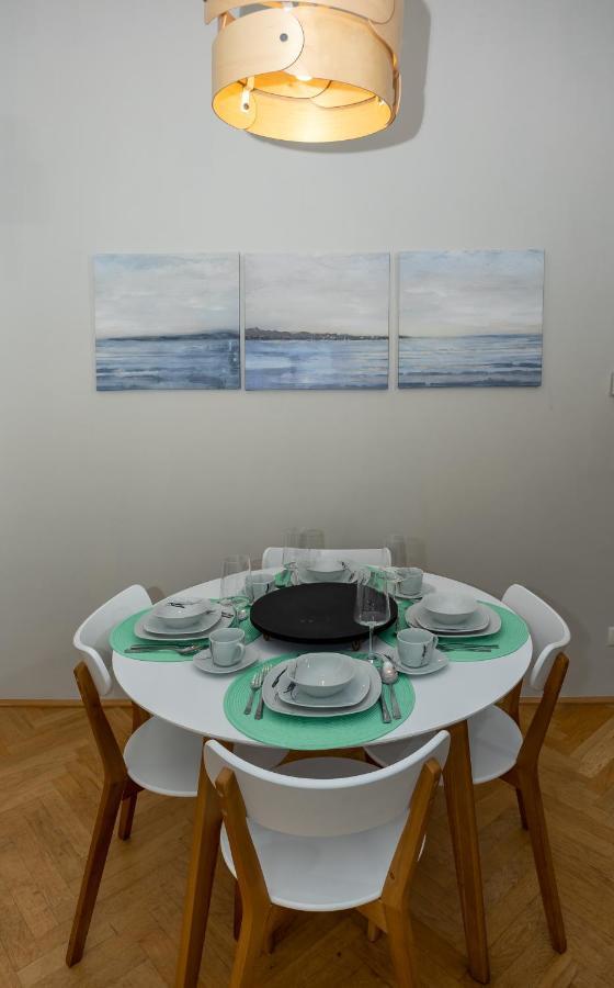 Turquoise Inspired Deluxe Centrally Located Apartment Vienna