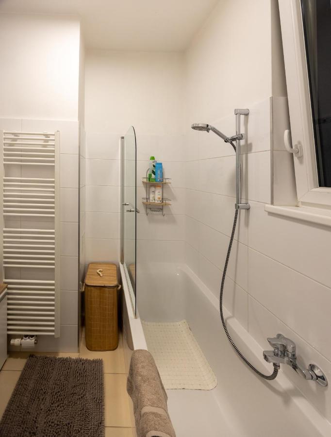 Apartment Turquoise Inspired Deluxe Centrally Located