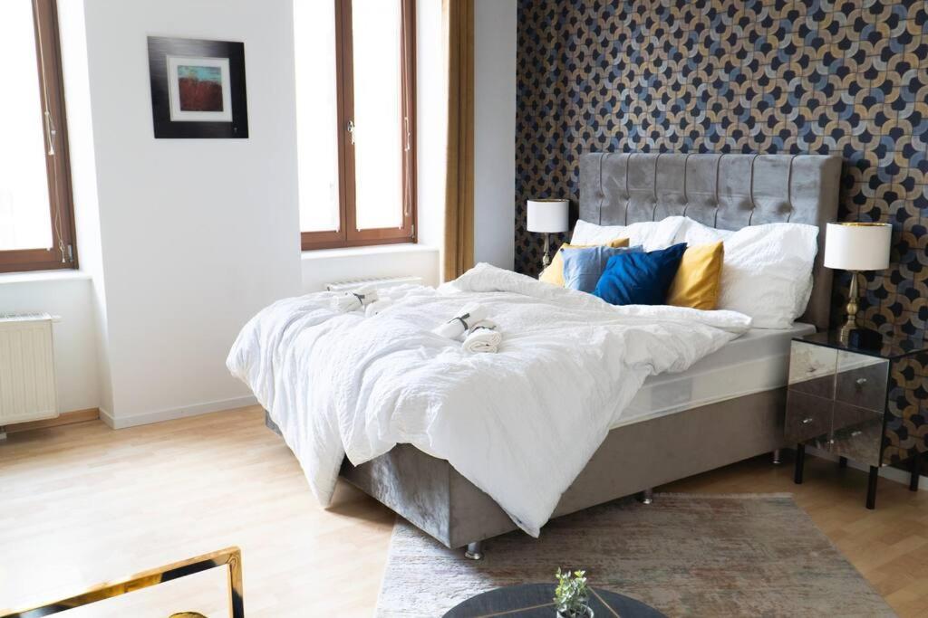 Luxury Meets Retro Near Parking Apartamento *