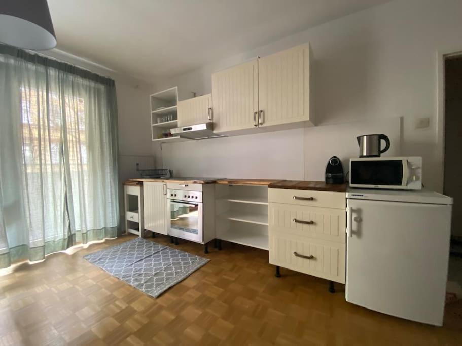 Apartment51 In *