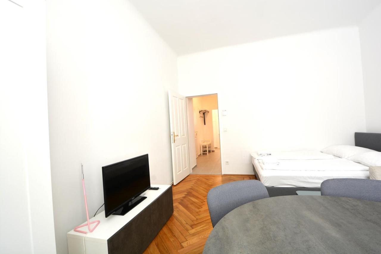 Apartment Universum 4