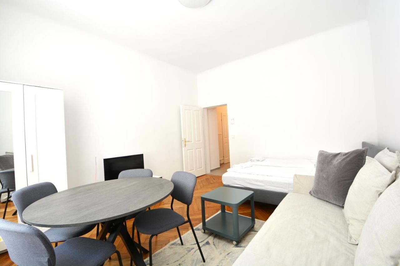Apartment Universum 4 Vienna