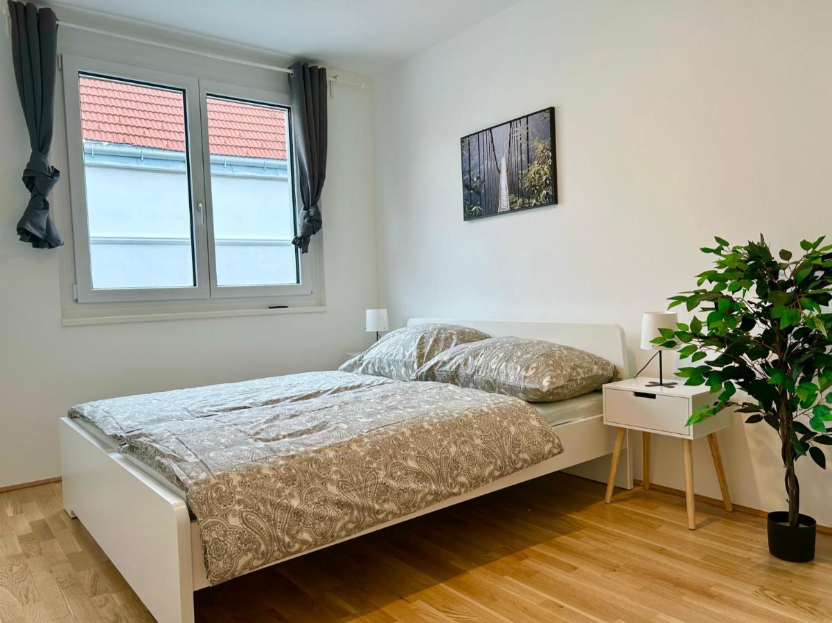 Apartment 80 M2 - Terrace - Free Parking