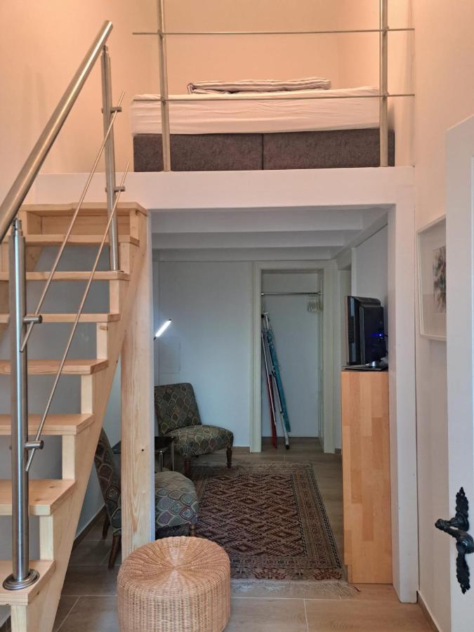 Ruhige Art-garconniere Mit Balkon * Vienna