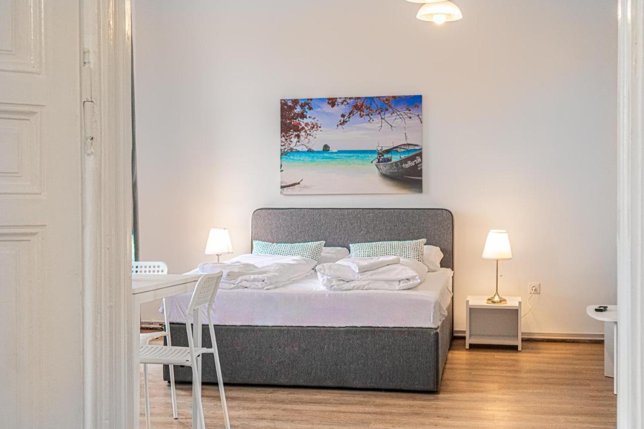 Apartment Welcoming 2br Apt. Near Akh- Perfect For Longstays *