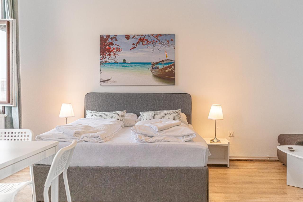 Welcoming 2br Apt. Near Akh- Perfect For Longstays Apartment Wien