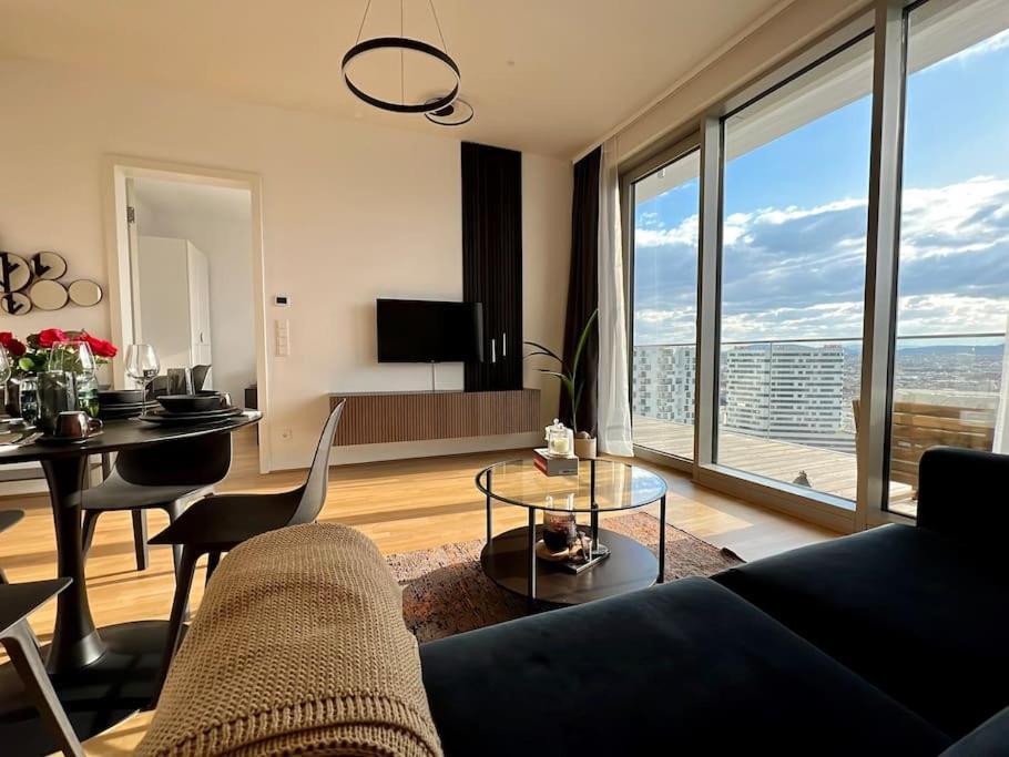The View 18.13 - Quartier Belvedere Apartment Vienna