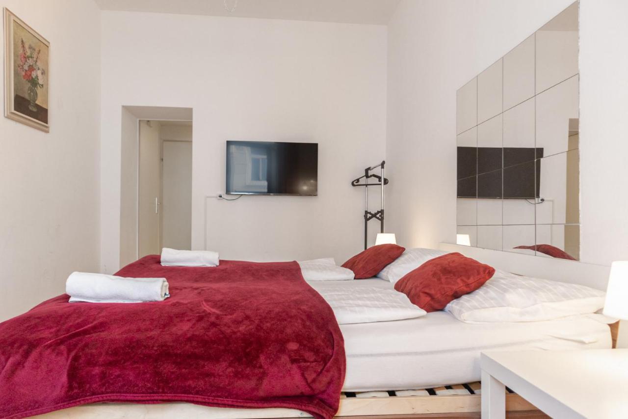 Spacious 3br Next To Belvedere Perfect For Long Apartment *