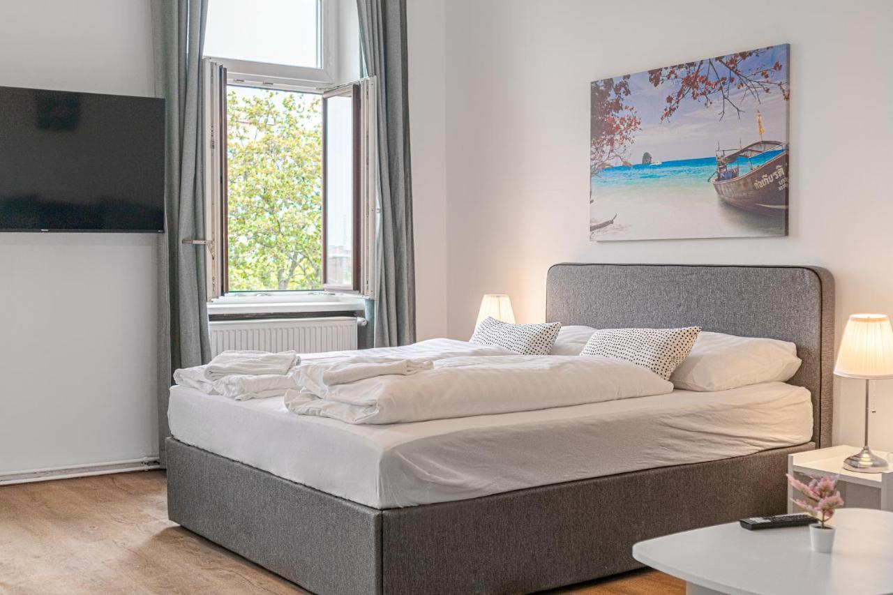 Welcoming 2br Apt. Near Akh- Perfect For Longstays *