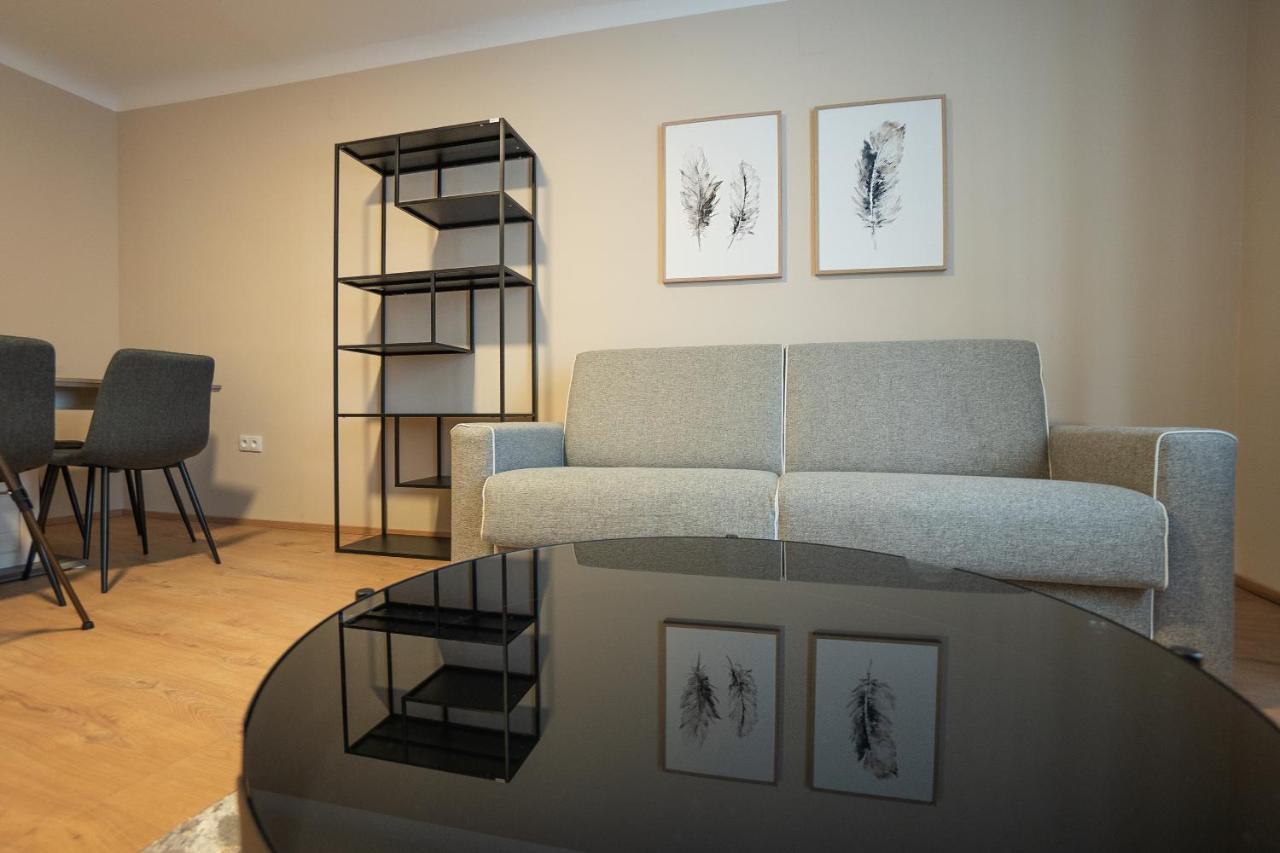 Appartamento A 2-bedroom With A King-size Bed And A Balcony Is Located Just A 15-minute Walk From Stephansplatz.