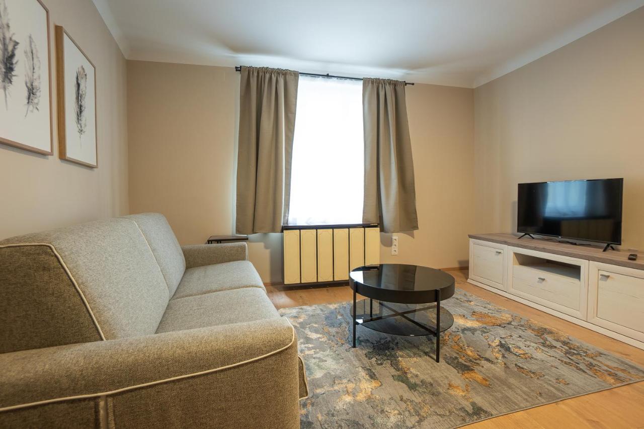 A 2-bedroom With A King-size Bed And A Balcony Is Located Just A 15-minute Walk From Stephansplatz. Vienna