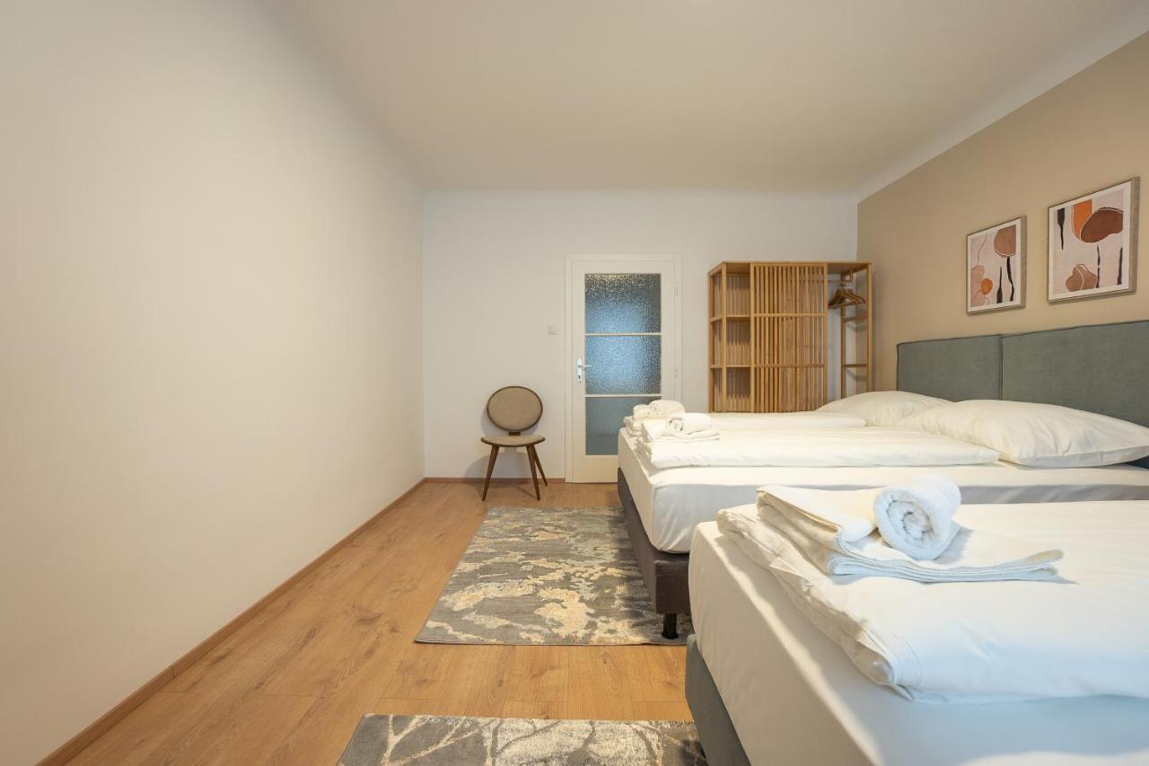 Appartamento A 2-bedroom With A King-size Bed And A Balcony Is Located Just A 15-minute Walk From Stephansplatz.