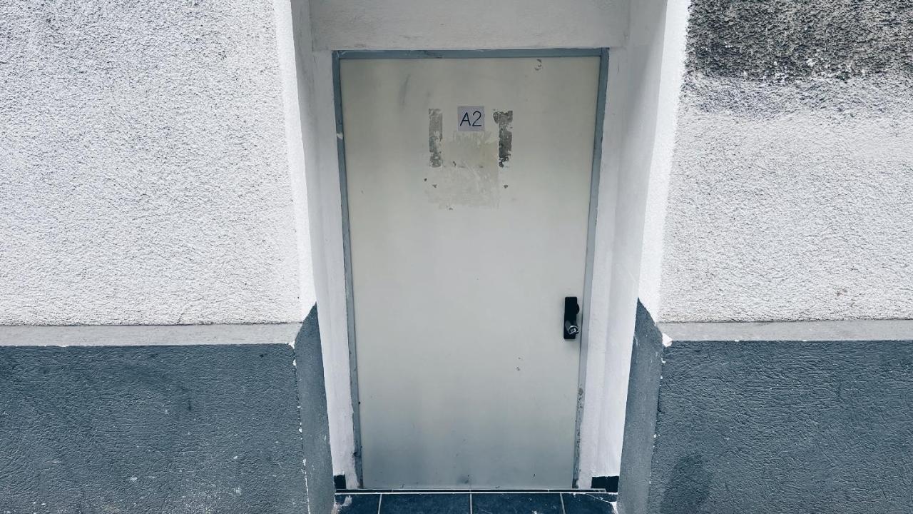 Space One - 2 Apartment