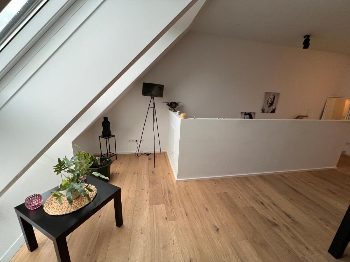 Tina's Apartamento *