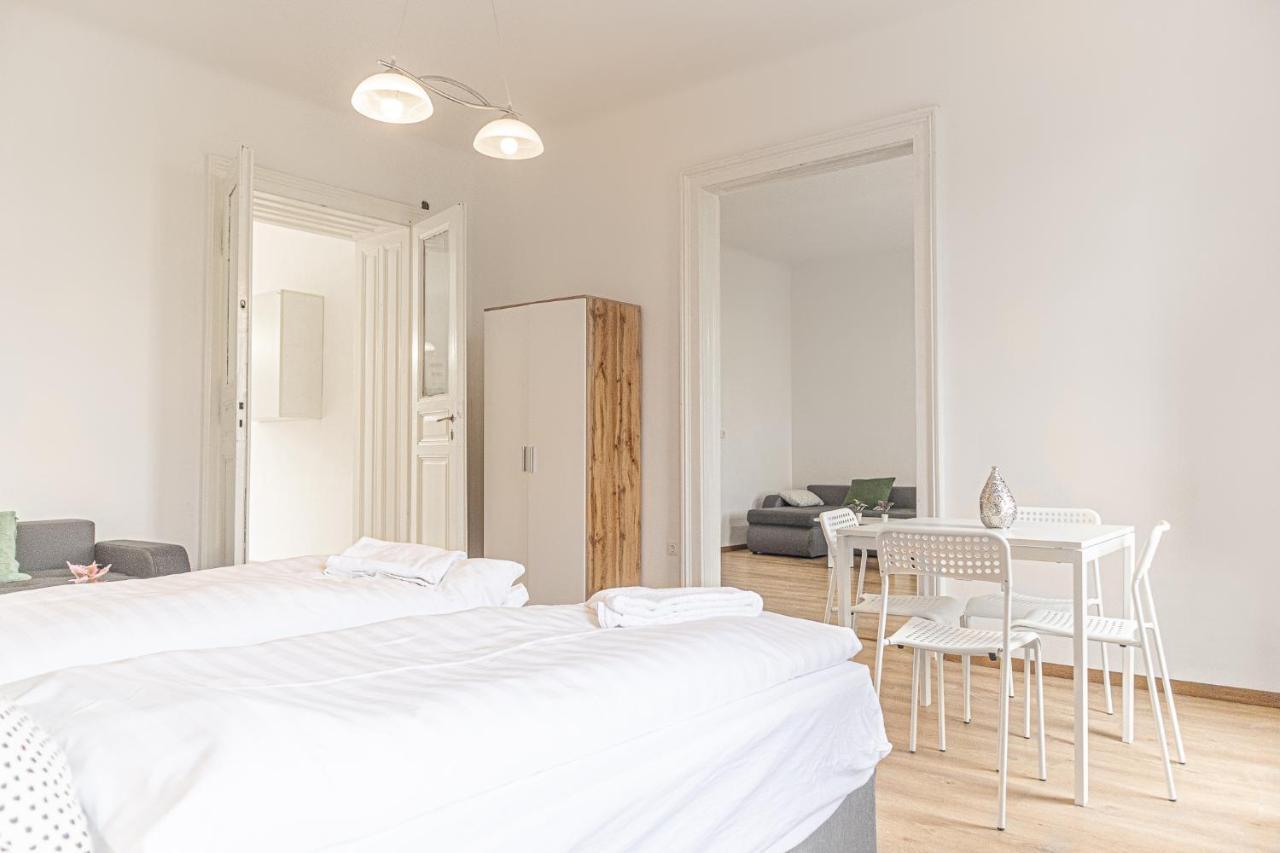 Welcoming 2br Apt. Near Akh- Perfect For Longstays Apartment Wien