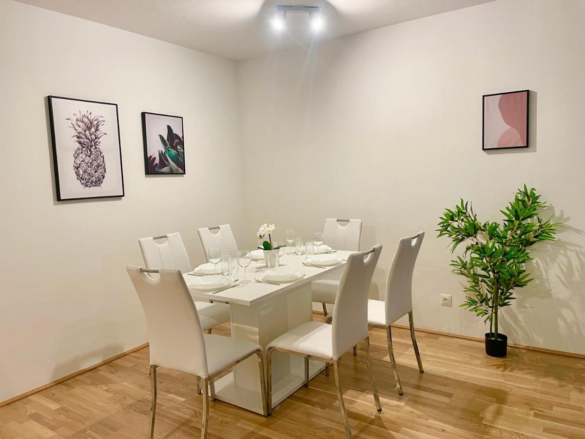 Apartment 80 M2 - Terrace - Free Parking *